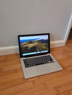 Macbook pro 13 in i5 8gb ram 256gb ssd, Adobe, ms office, charger final cut logic or best offer