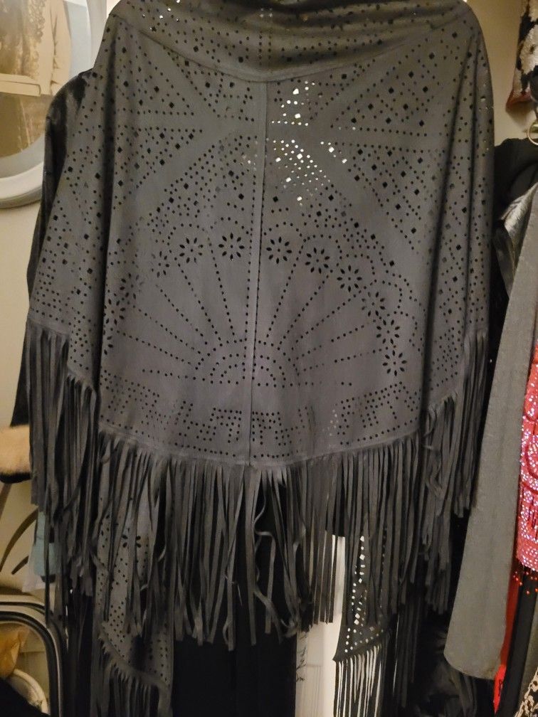 SHAWLS