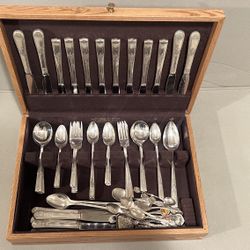 Silverware set Wm A Rogers AA Heavy Oneida Ltd