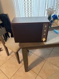 Vintage tv speaker