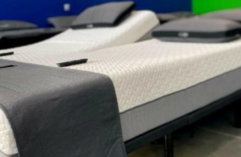 Bed in a box, Memory Foam & Hybrid CLEARANCE & LIQUIDATION!!