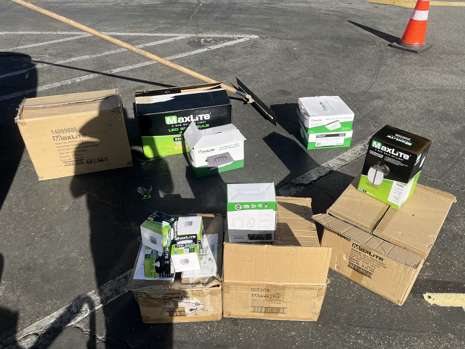 MaxLite Lamps