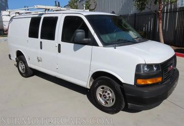 2020 GMC Savana Cargo