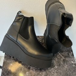 Women Boots / Botas De Mujer 