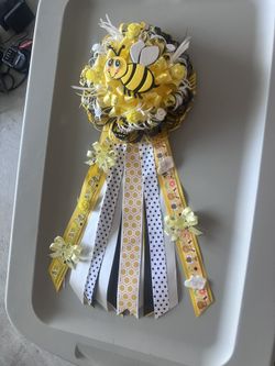 Bee Baby Shower Corsage