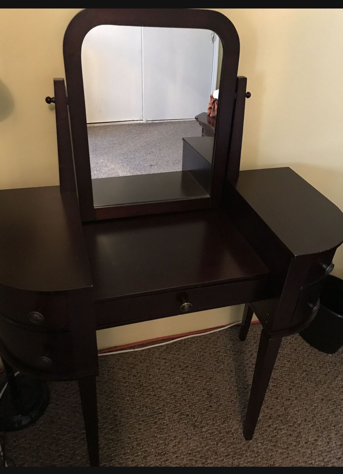 Brown Makeup Vanity With Drawers