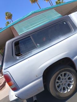 Camper shell