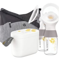 Medela Pump In Style with MaxFlow Double Electric Breast Pump 
