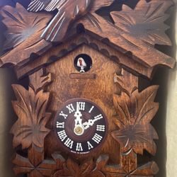 German Cuckoo Clock Maple leaves