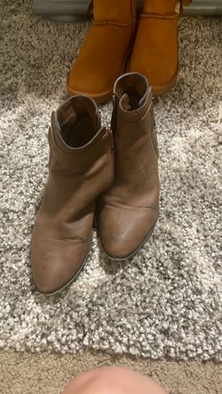 Women’s shoes size 8