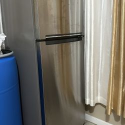 Whirlpool Refrigerator 