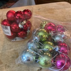 Christmas tree bulbs