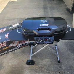Coleman RoadTrip® 285 Portable Stand-Up Propane bbq Grill