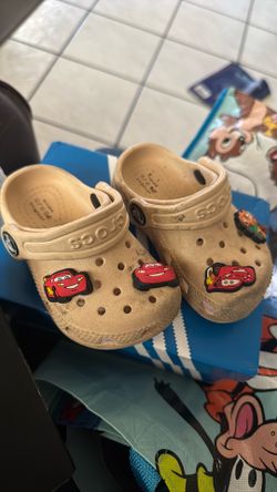 Toddler crocs 5c