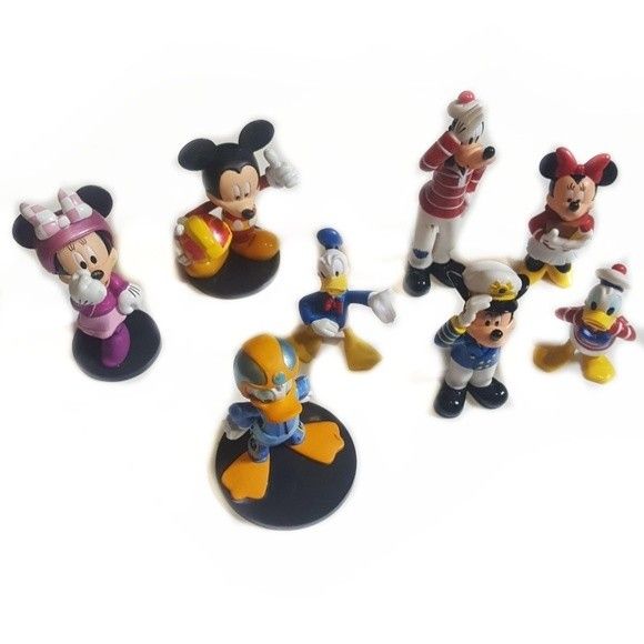 Lot of 8 Disney Mickey Mouse & Friends Figurines