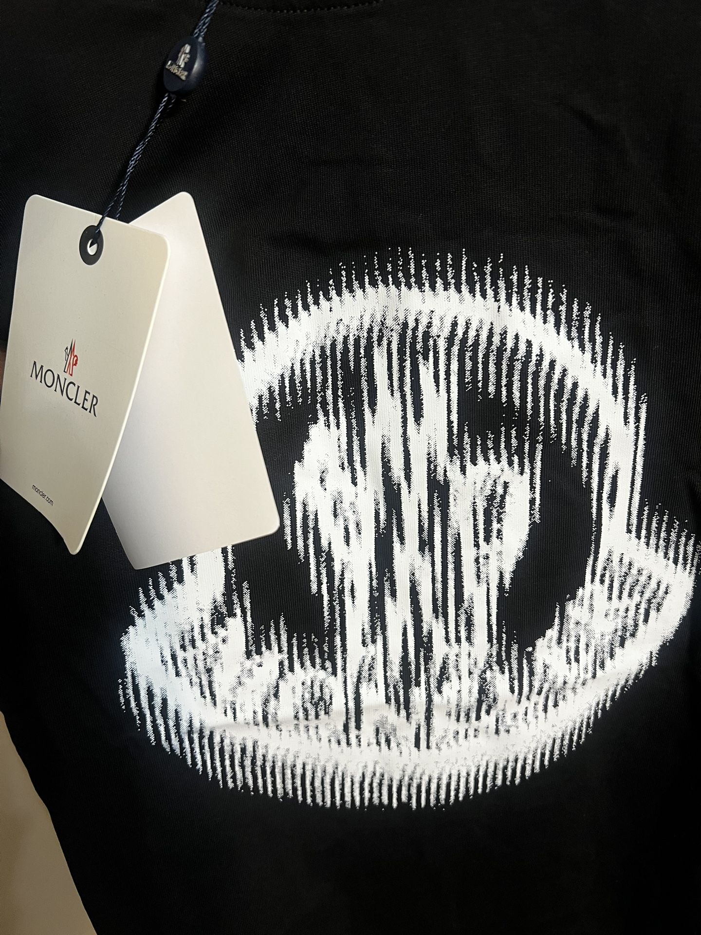 Moncler T-shirt