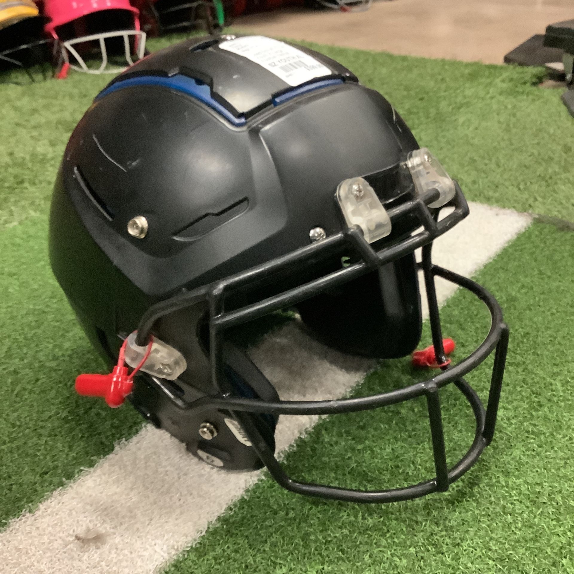 Schutt F7 LX1 Youth XL Football Helmet SKU 3846511 for Sale in Phoenix