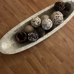 Table Decor With Decorative Spears 