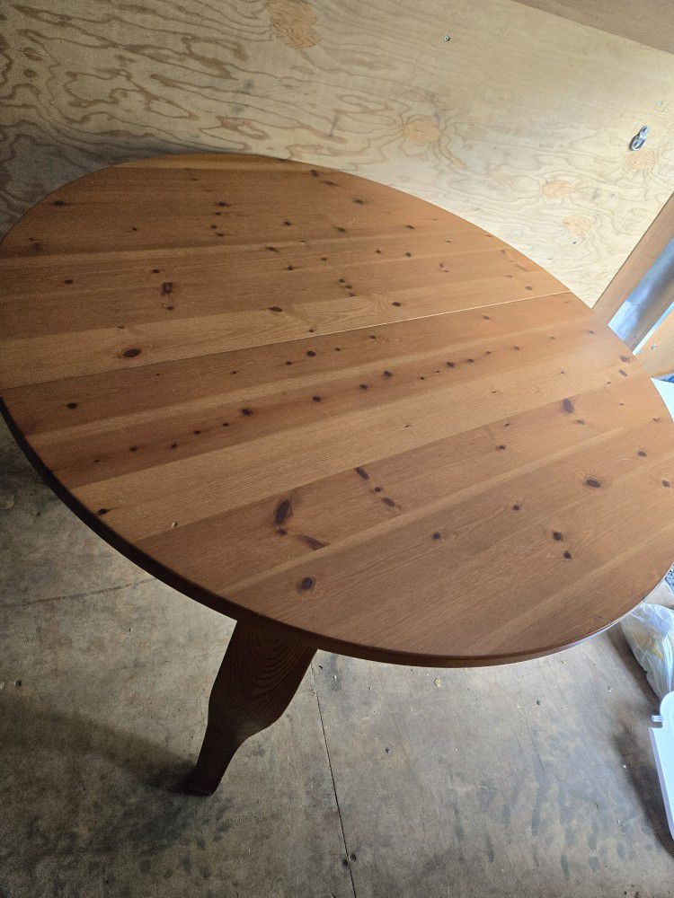 Tight Not Table Minor Blemishes From Being In Storage  Has Leaf $45