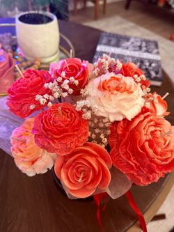 Luxury Handmade Soy Wax Flower Bouquet Candle