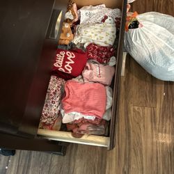 No 0-3 Months Clothing Free  Hello Kitty Girl