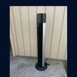 Lasko  Ultra Air 48" Tower Fan w/ Fresh Air Ionizer works can test out quite fan 