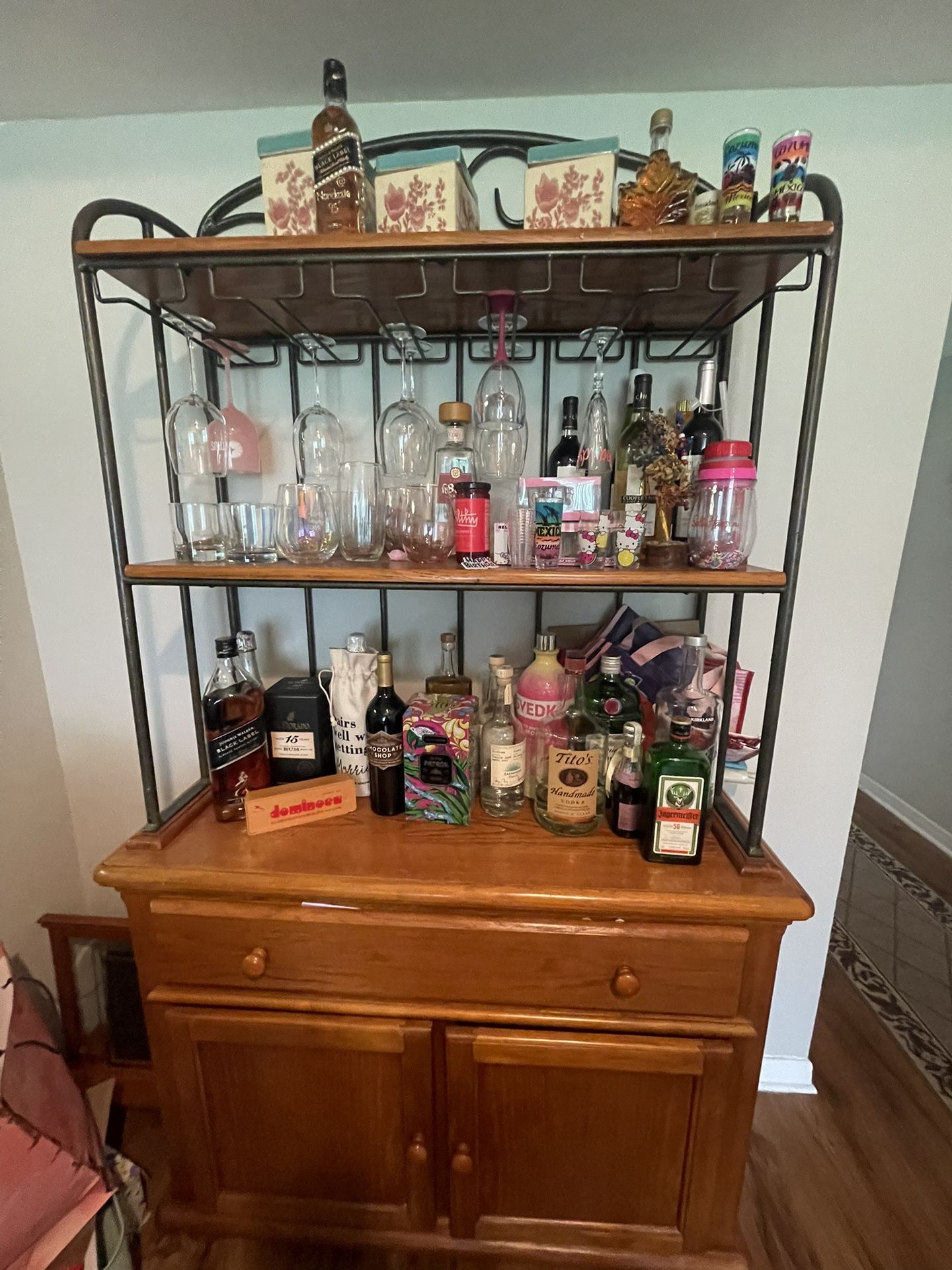 Bar Cabinet With Great Storage