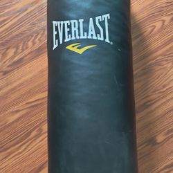 Everlast black punching bag with stand, Two Sets Of Wraps, Gloves, See Description 