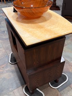 Verdana 28 in. W x 22 in D. x 31 in. H Bath Vanity in Wood color with wood pattern bowl and Yellow Cultured Marble Top