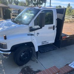 2005 GMC Flatbed