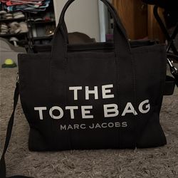 Marc Jacobs The Tote Bag