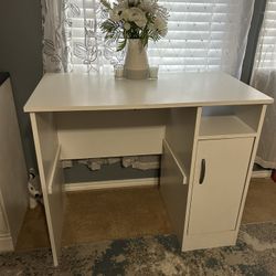 Vanity Table 