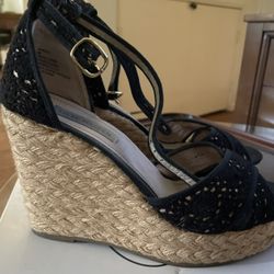 Shoes Size 9