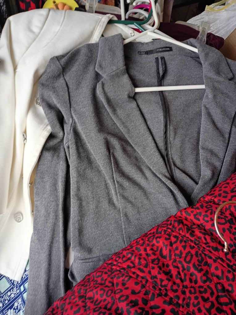 100s Of Tops And Pants All Excellent Condition