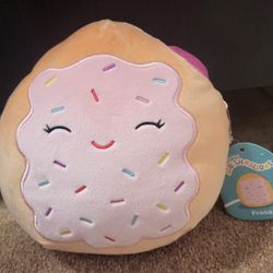 Fresa the pink toaster Pastry Squishmallow