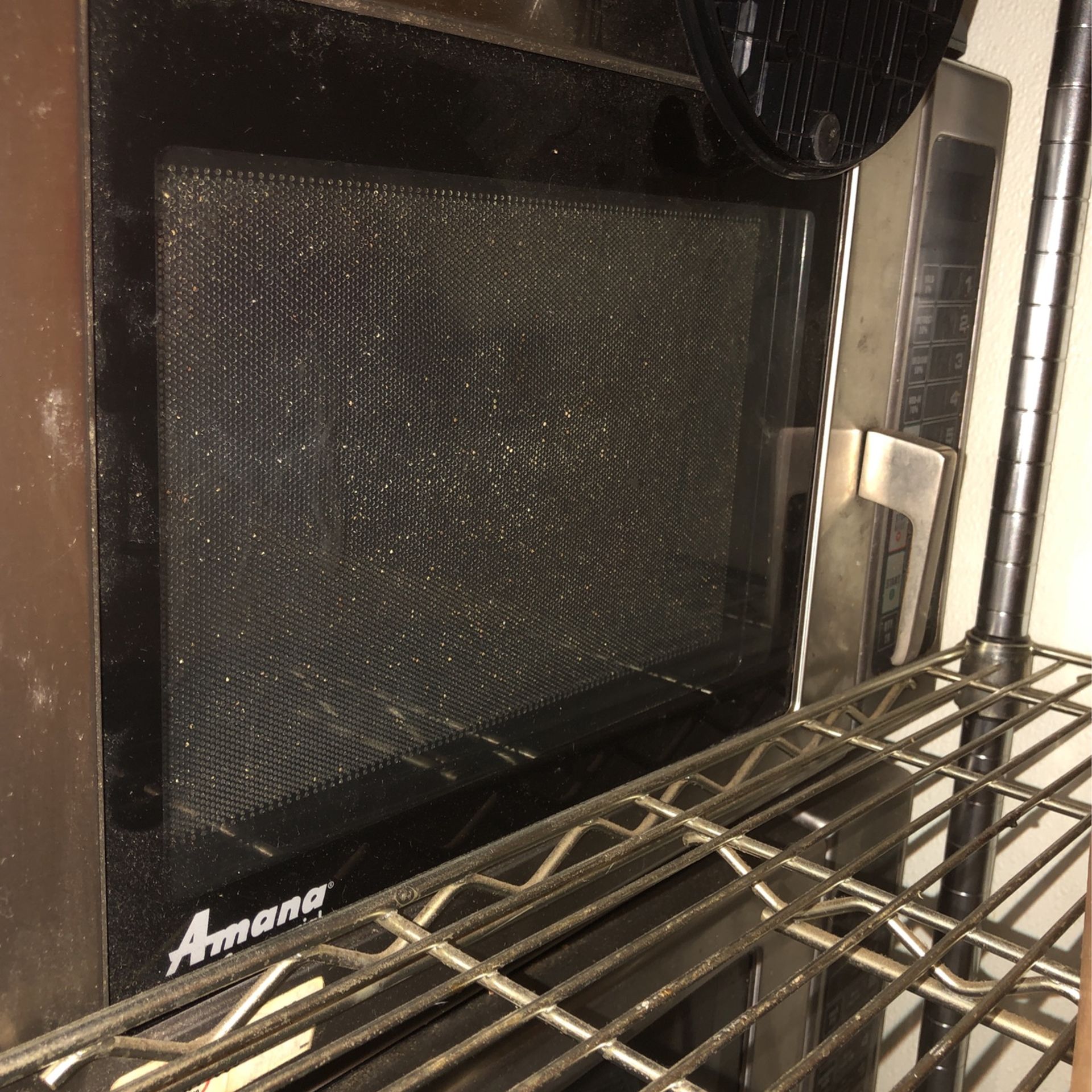 4 Commercial Microwaves, Amanda Easy Fix