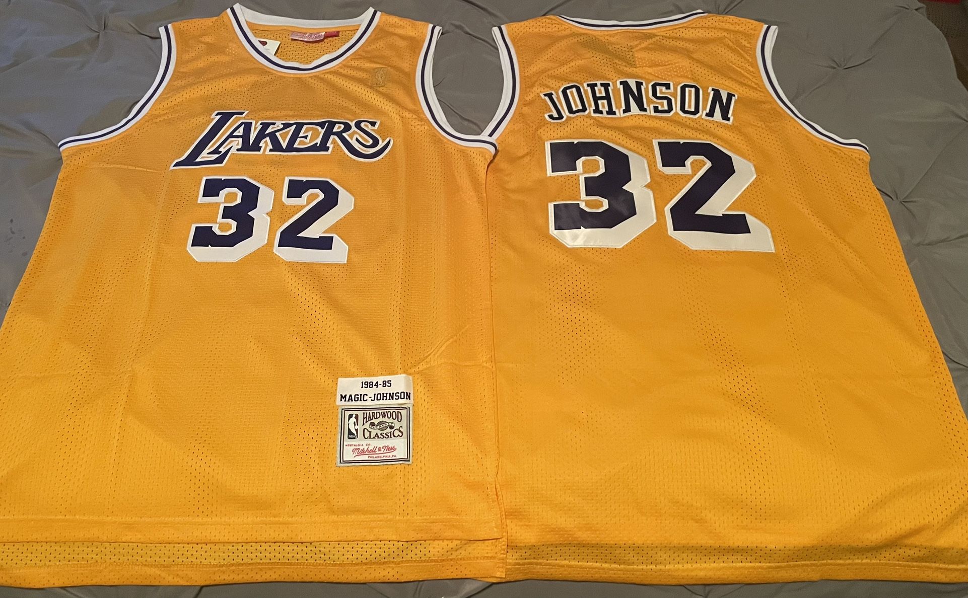 Los Angeles Lakers 1984-85 Magic Johnson Mitchell And Ness Jersey Size XL