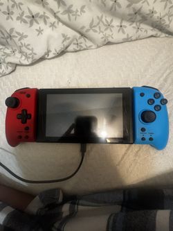 Nintendo Switch. Not So Good Condition. (PLEASE CHECK DESCRIPTION BEFORE MESSAGING)
