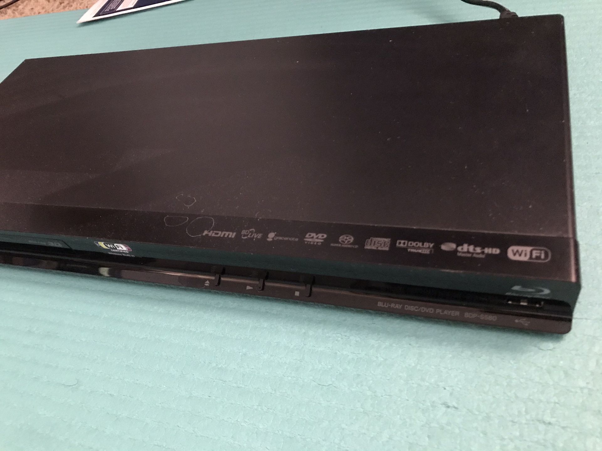 Blue-ray player 3D and wifi