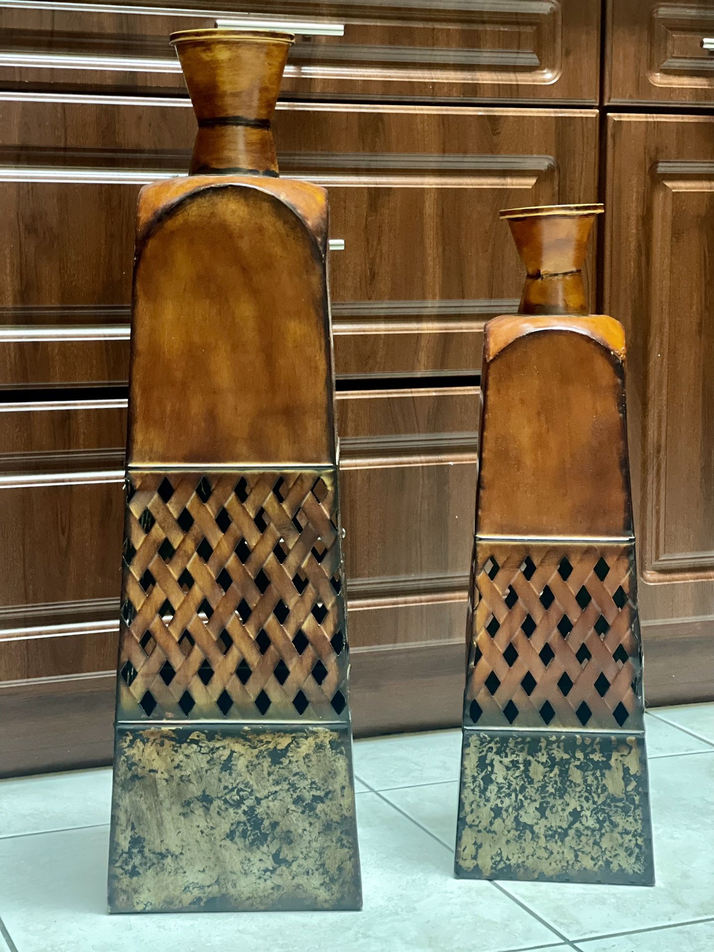 Floor Vase Set (2) 