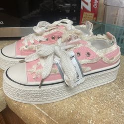 Pink Shoes for Sale in Elk Grove CA OfferUp