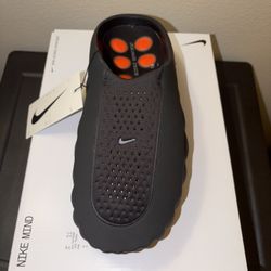 MENS NIKE MIND 001 