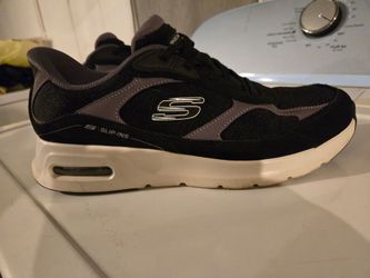 Sketchers Slip-ins sneakers