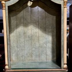 2 Piece Curio Cabinet/ Hutch 