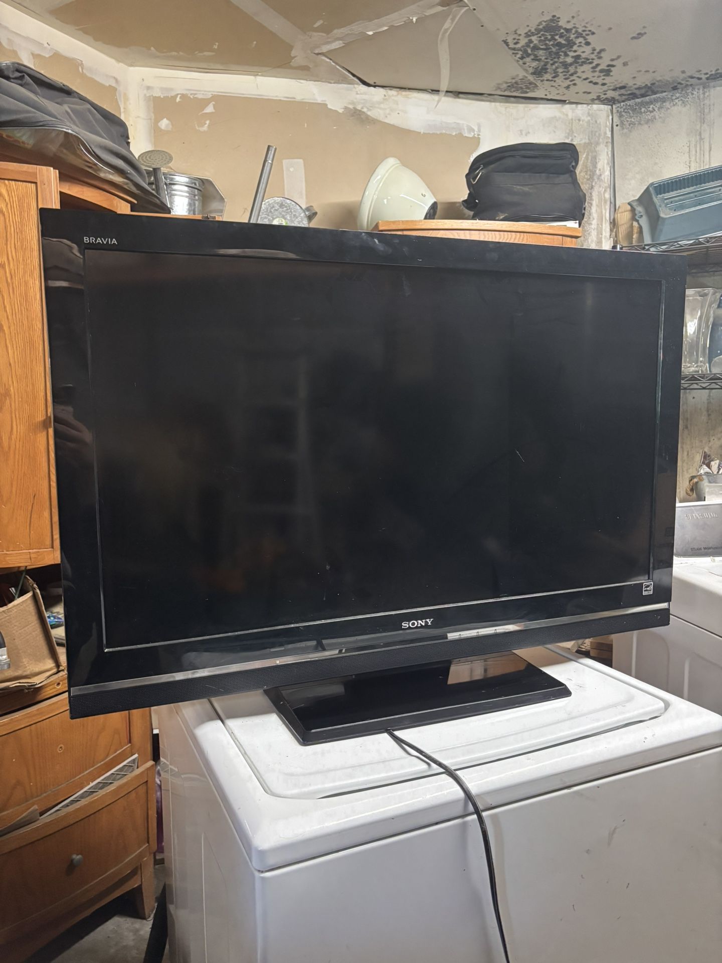 TV