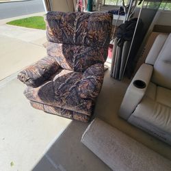 Realtree Recliner In Great Condition