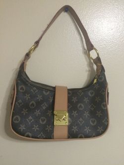 Brand new brown and gold purse