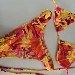 bathing suit 