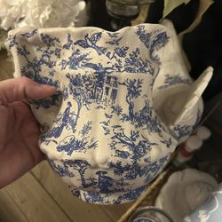 Ceramic Wall Pocket