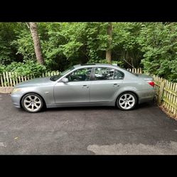 2005 BMW 545i